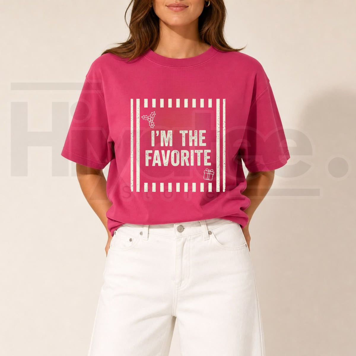 Comfort Colors I'm The Favorite One Christmas T-Shirt – Funny Group Party Tee