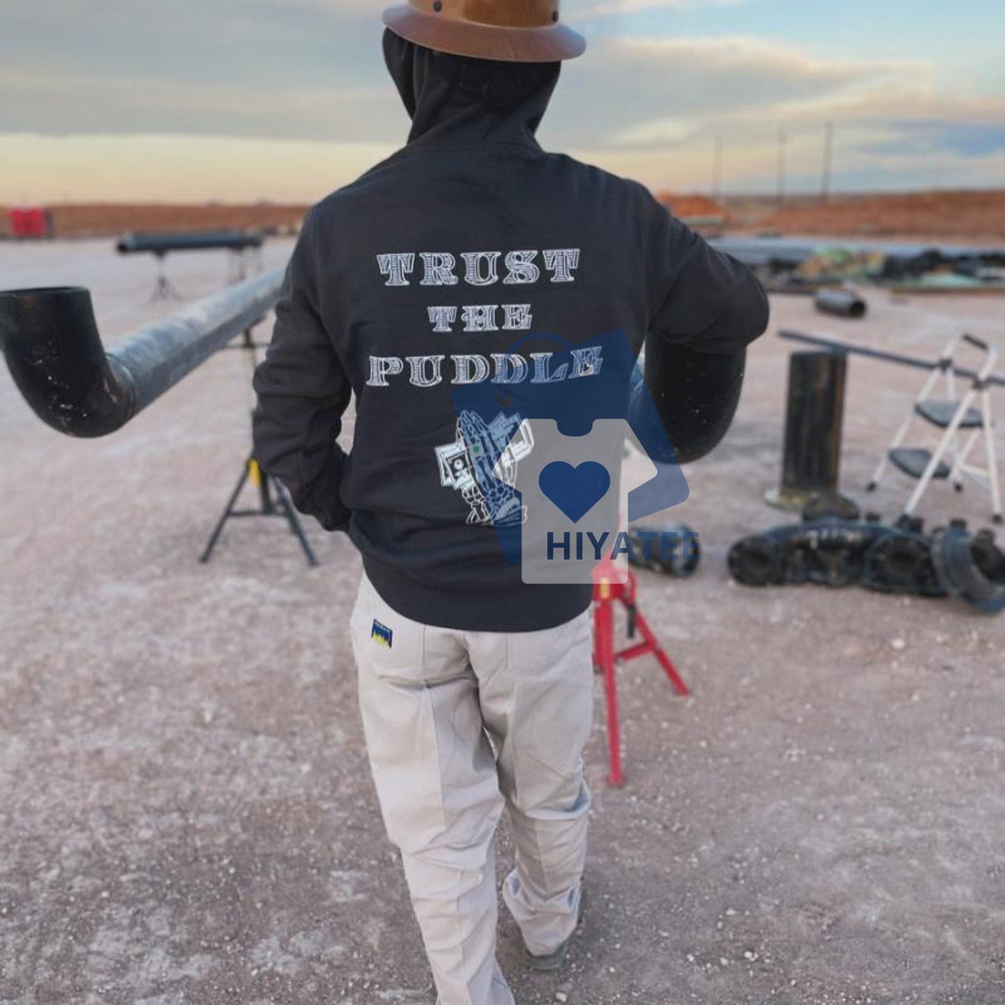 Trust The Puddle Hoodie – Cozy Unisex Pullover with Playful Graphic Print