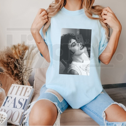 Tim Curry Smokes T-Shirt – Vintage IT Pennywise Smoke Break Graphic Tee
