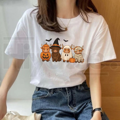 Halloween Highland Cows T-Shirt – Cute Pumpkin Witch Ghost Mummy Graphic Tee