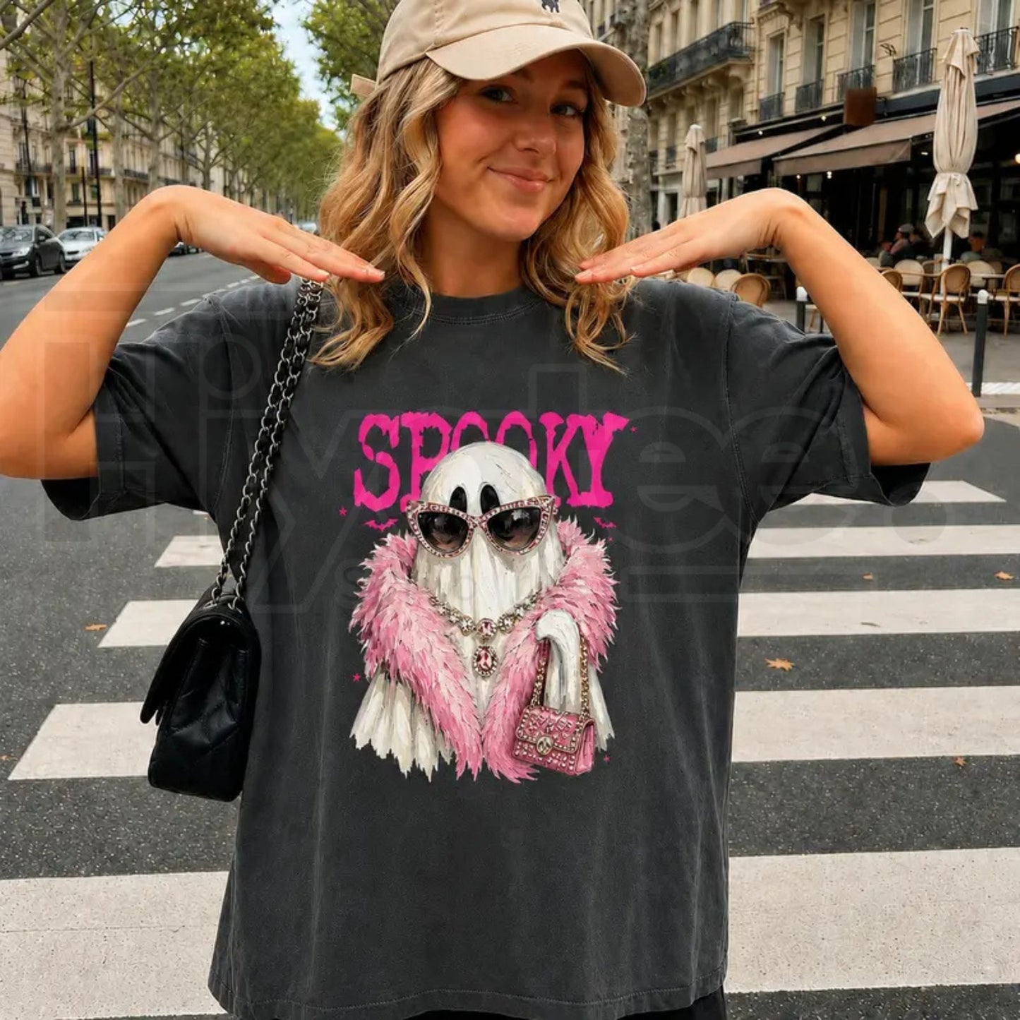 Comfort Colors Spooky Ghost With Boa Shirt