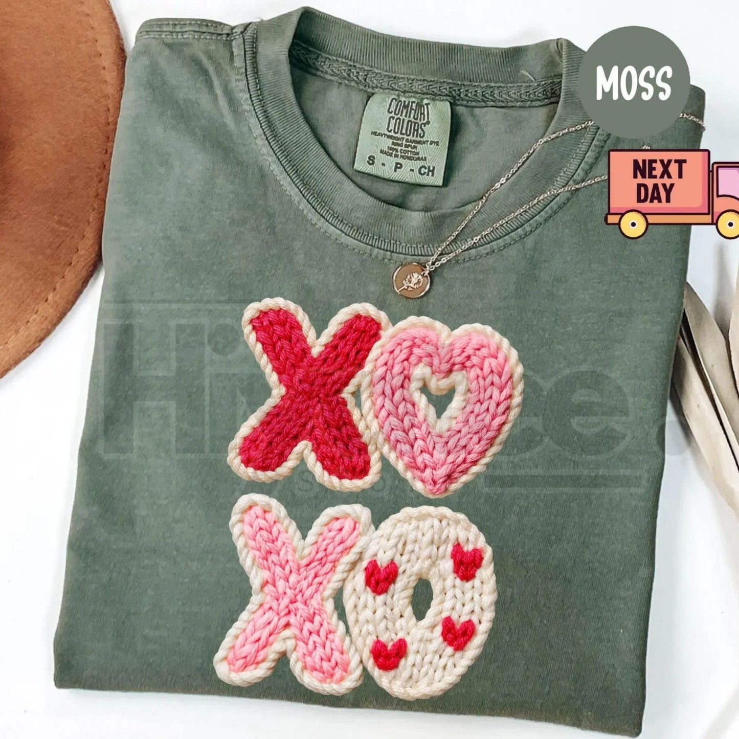 Comfort Colors XOXO Coquette Bow Shirt – Trendy Valentine’s Day T-Shirt, Womens Gift