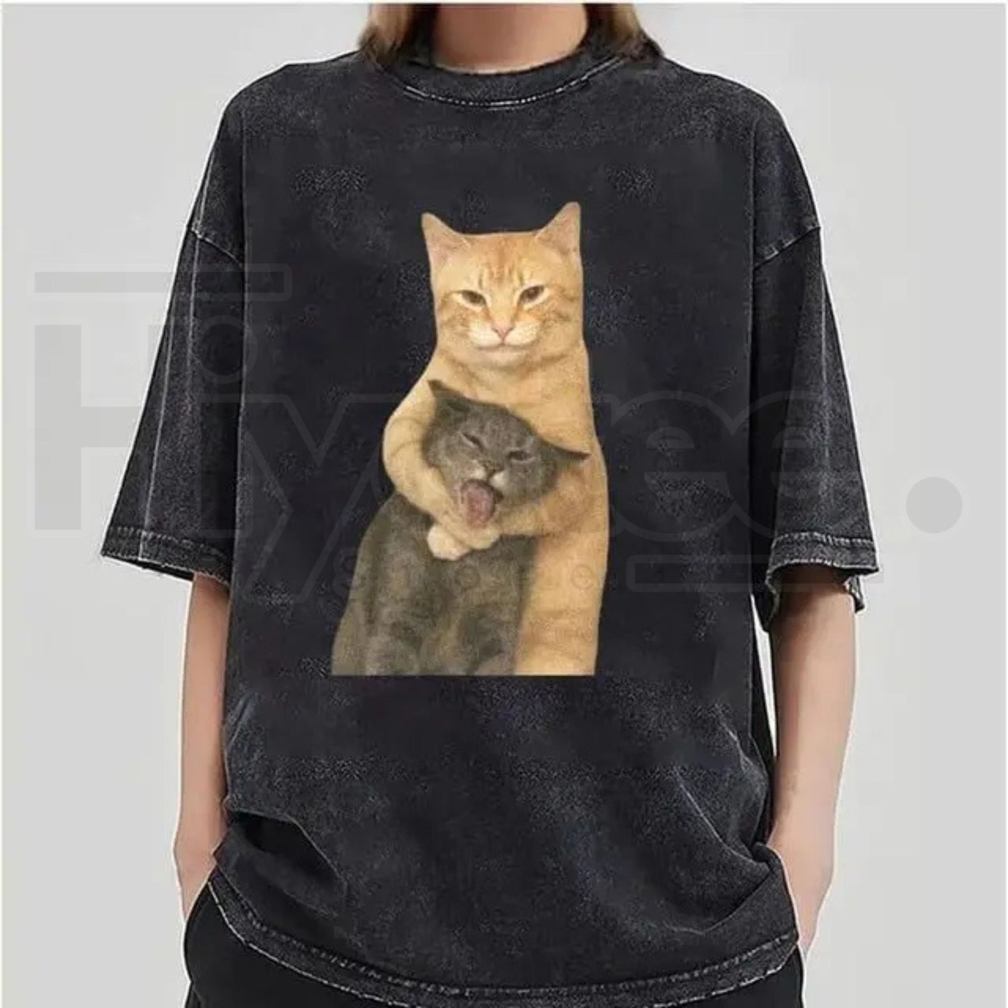 Washable Cat Quarrel Moment T-Shirt – High-Quality Vintage Graphic Tee