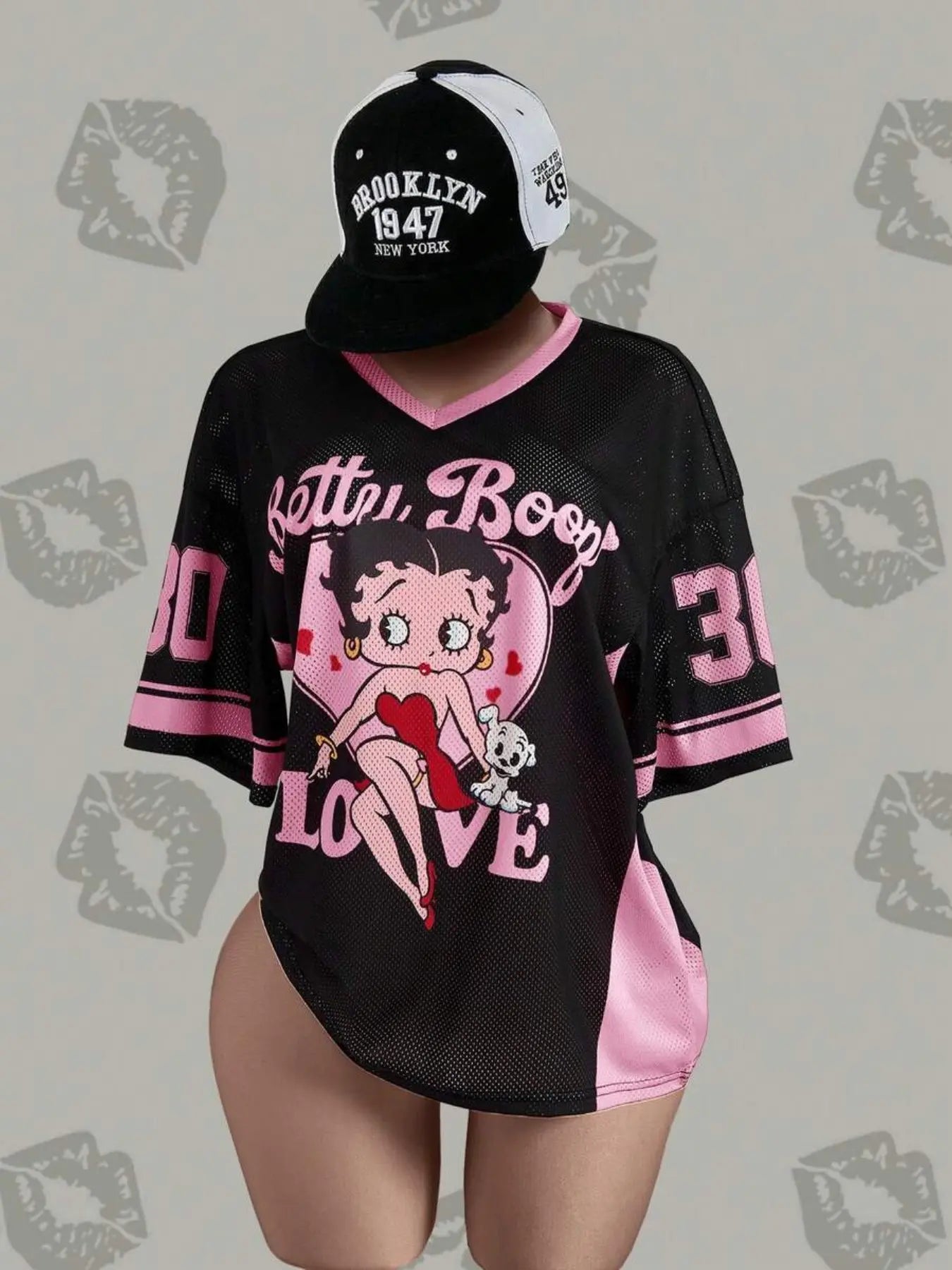 Streetwear Hip-Hop Mesh V-Neck Retro Doll T-Shirt