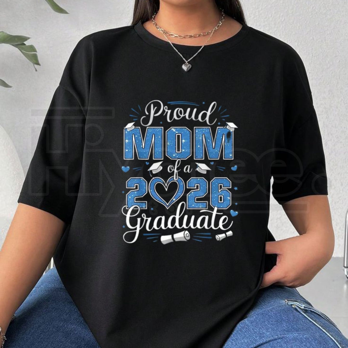"Proud Mom of a 2026 Graduate" – Senior Year Celebration Graphic Top