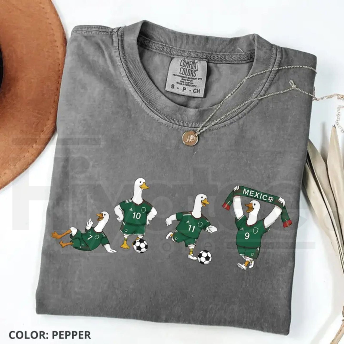 Comfort Colors Funny Goose Mexico Soccer T-Shirt – Retro Mexico Football Fan Game Day Graphic Tee