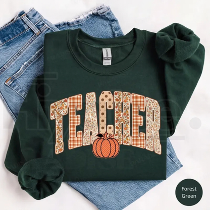 Retro Teacher Pumpkin Sweatshirt – Vintage Autumn Fall Educator Crewneck, Cute Halloween Teacher Sweater