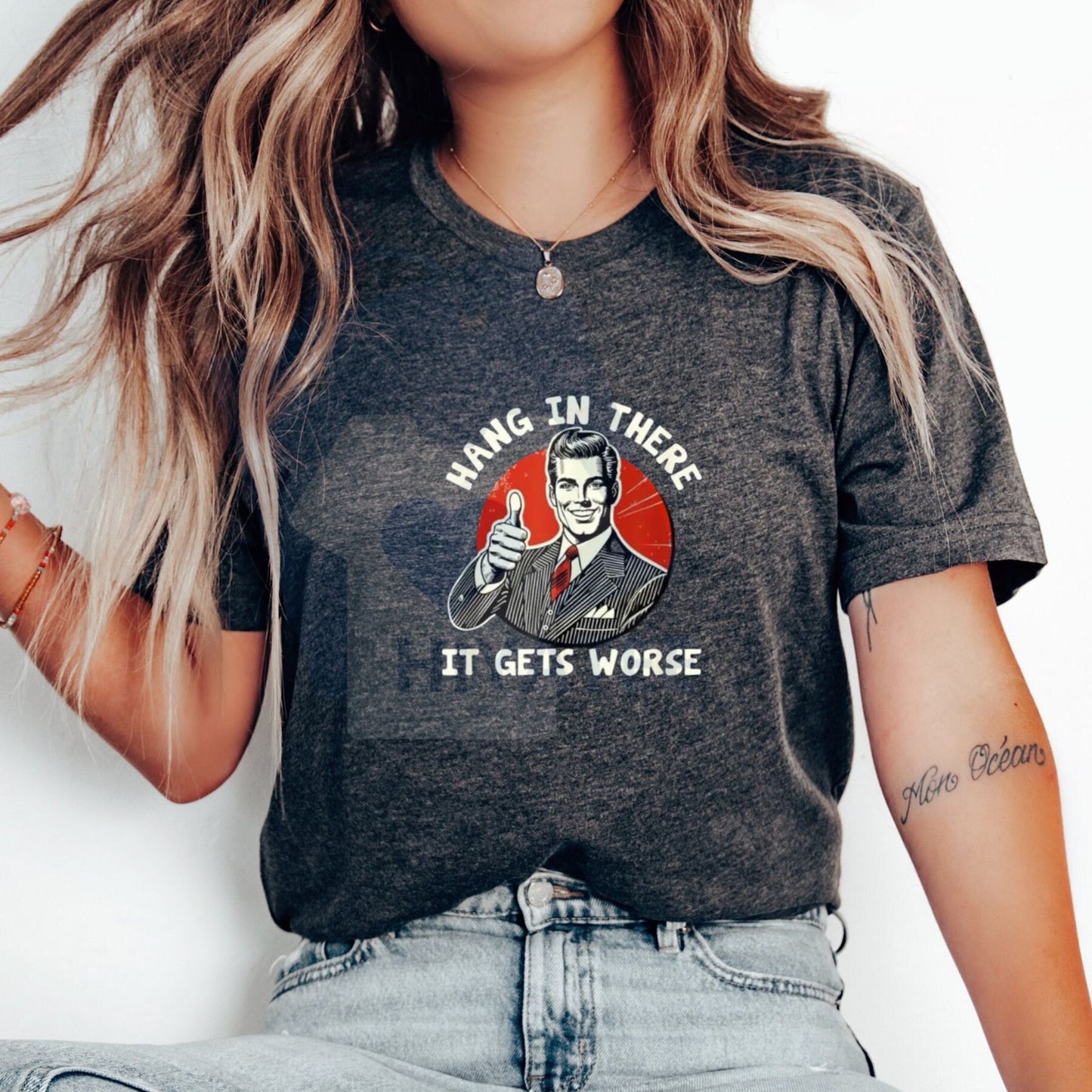 "Hang in There, It Gets Worse" T-Shirt – Humorous Golf Gift Cotton Tee For Men & Women