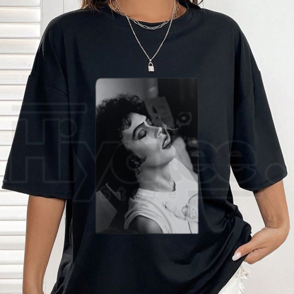 Tim Curry Smokes T-Shirt – Vintage IT Pennywise Smoke Break Graphic Tee