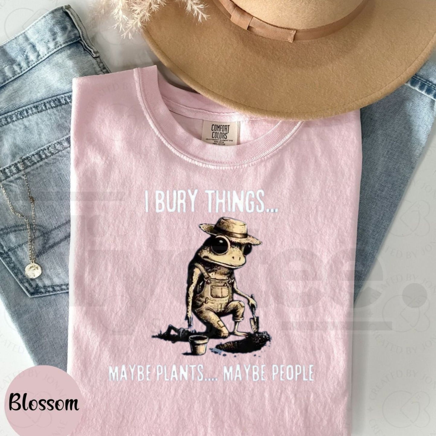 Bury Things Maybe Plants Maybe People Unisex Shirt – Funny Dark Humor Frog Gardening Tee, Plant Lover Gift