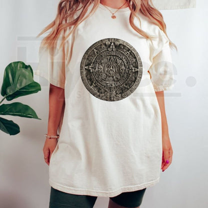 Ancient Mesoamerican Aztec Sun Stone T-Shirt – Mayan Calendar Graphic Tee