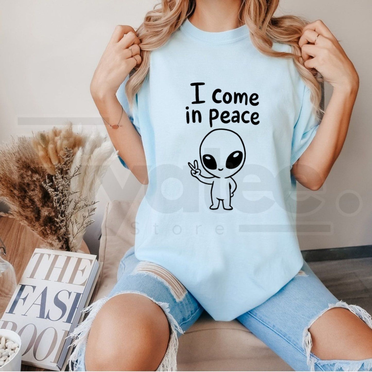 Funny Alien Couple Matching Shirts – I Come In Peace & I'm Peace UFO T-Shirt
