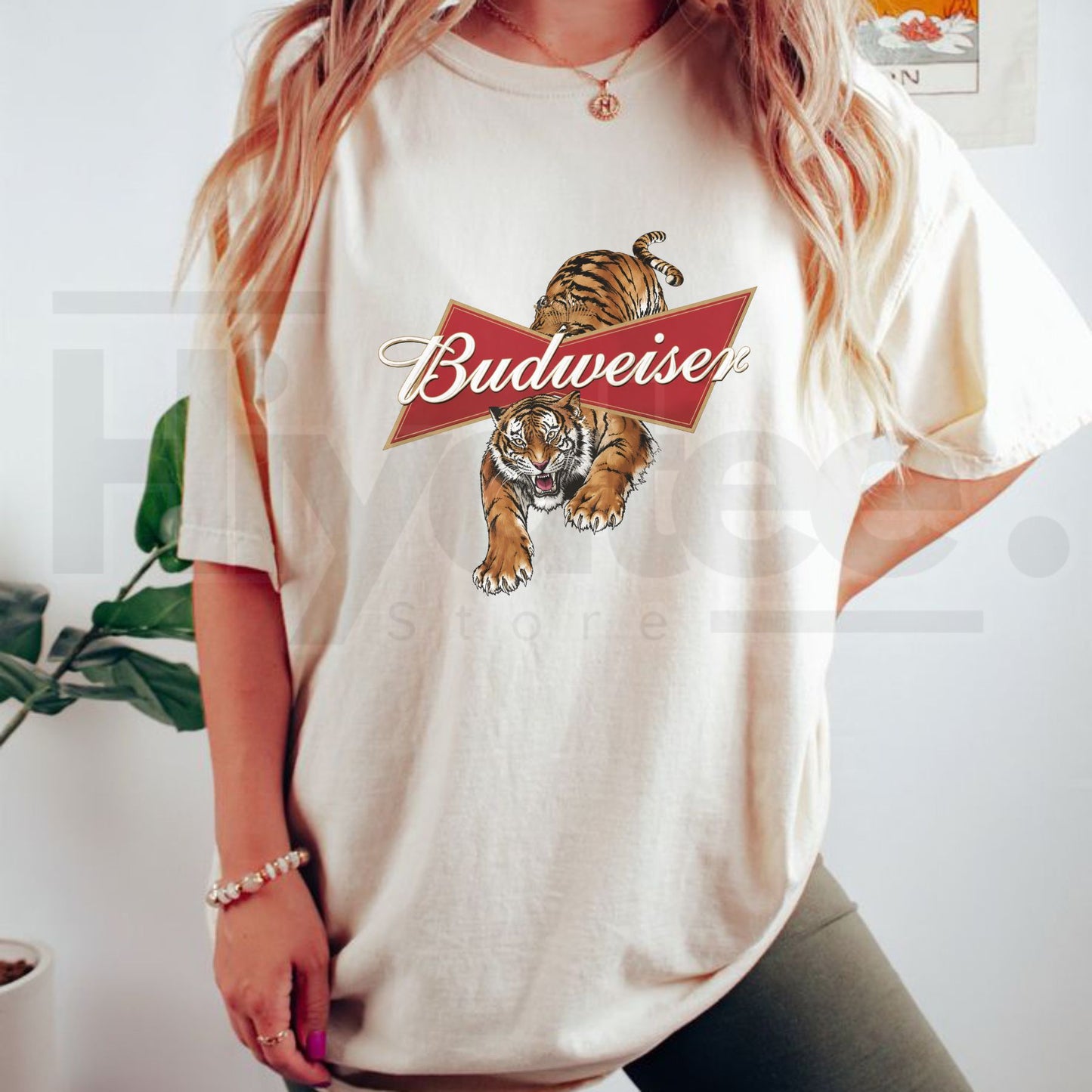 Vintage Style Budweiser Tiger Graphic Tee – Women's Retro Casual Top