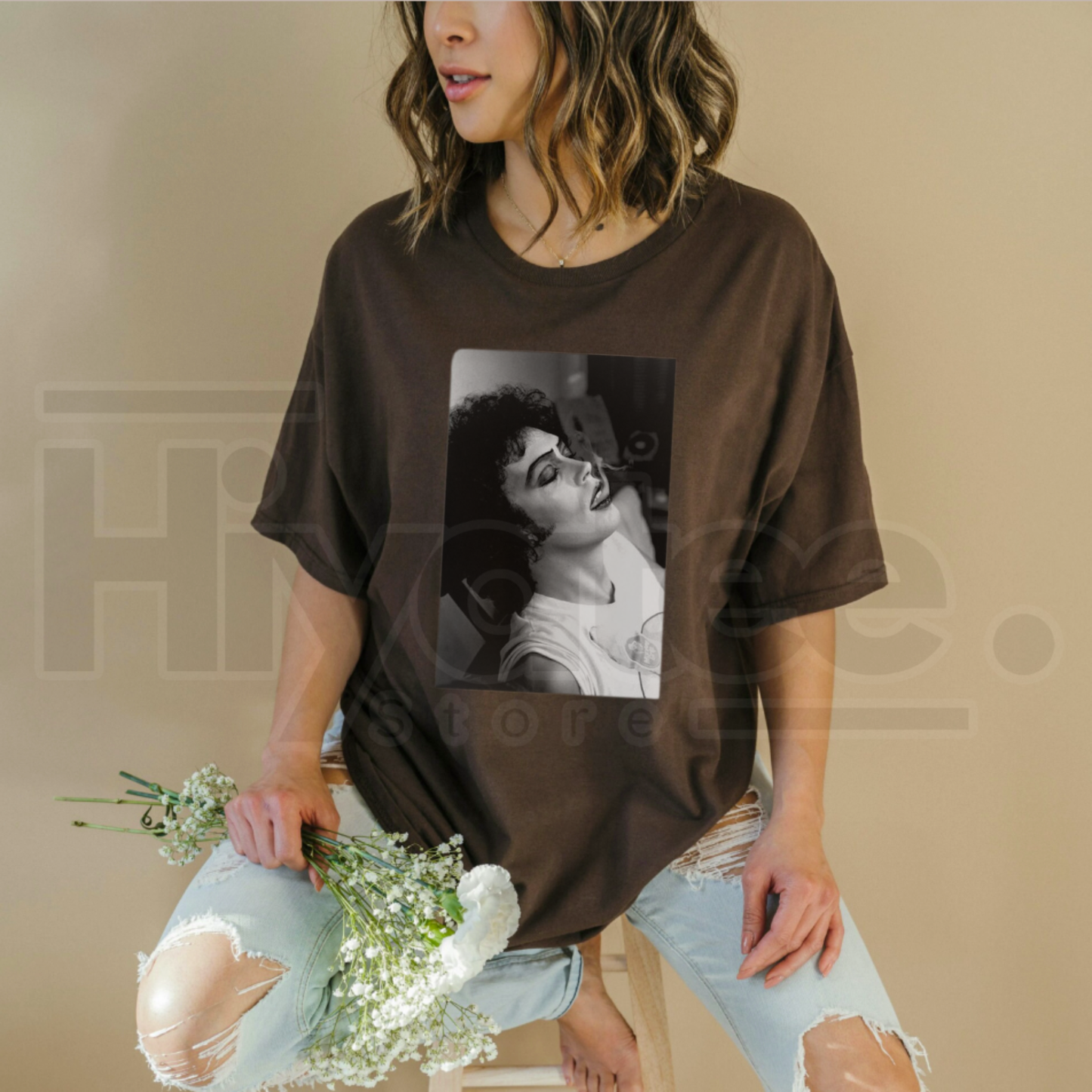 Tim Curry Smokes T-Shirt – Vintage IT Pennywise Smoke Break Graphic Tee