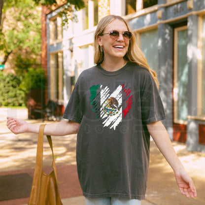 Mexico City Mexican Flag Heart T-Shirt – Patriotic CDMX Heritage Fan Gift Tee