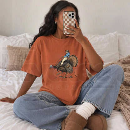 Comfort Colors Cowboy Turkey T-Shirt – Funny Western Rodeo Thanksgiving Tee