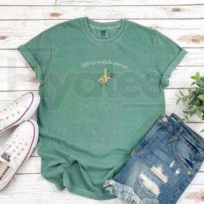 Comfort Colors® Funny Soccer Mom Goose T-Shirt – Silly Soccer Mama Mother’s Day Gift