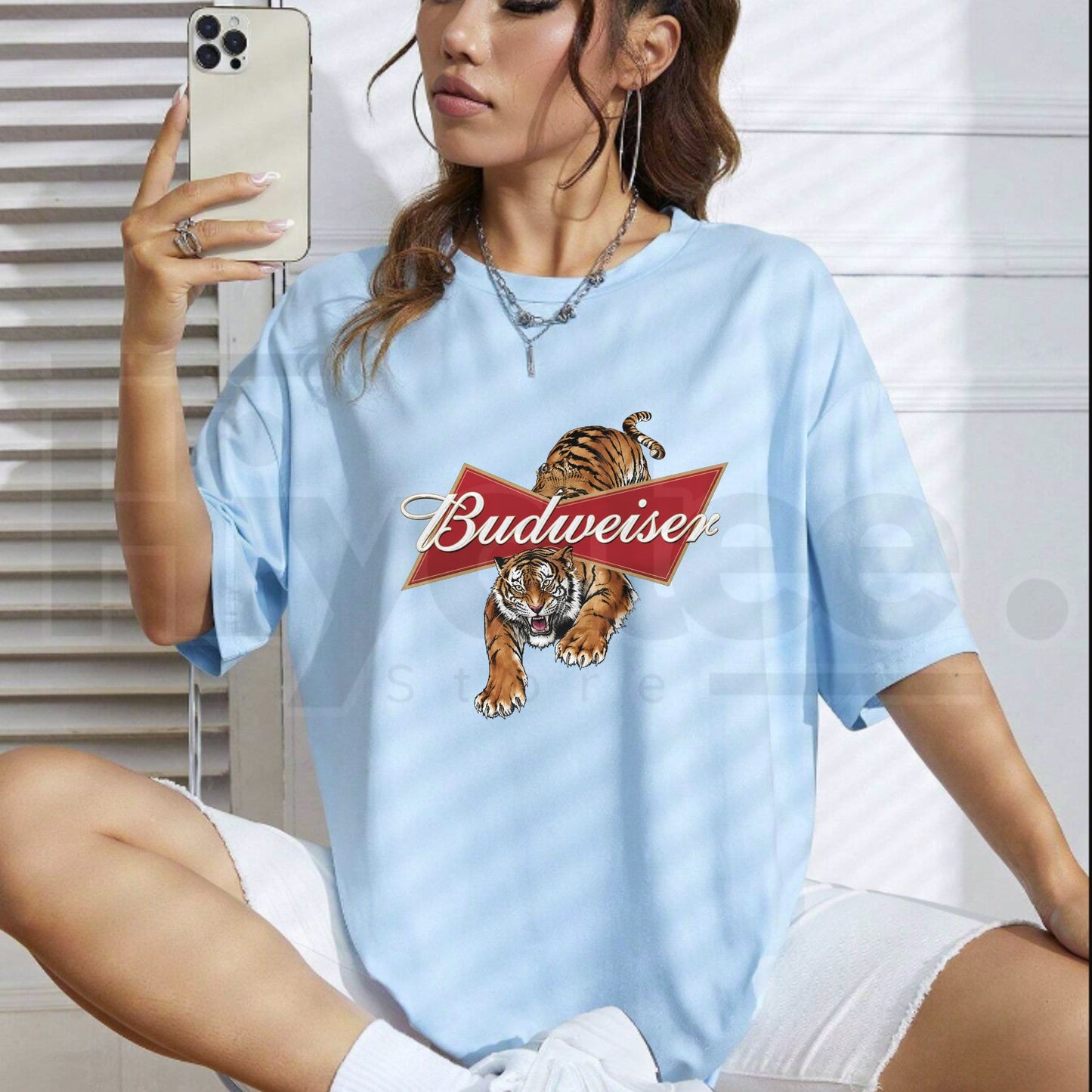 Vintage Style Budweiser Tiger Graphic Tee – Women's Retro Casual Top