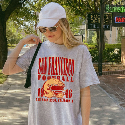 Women's Plus-Size Off-The-Shoulder San Francisco Football 1946 T-Shirt – Vintage Helmet Game Day Top