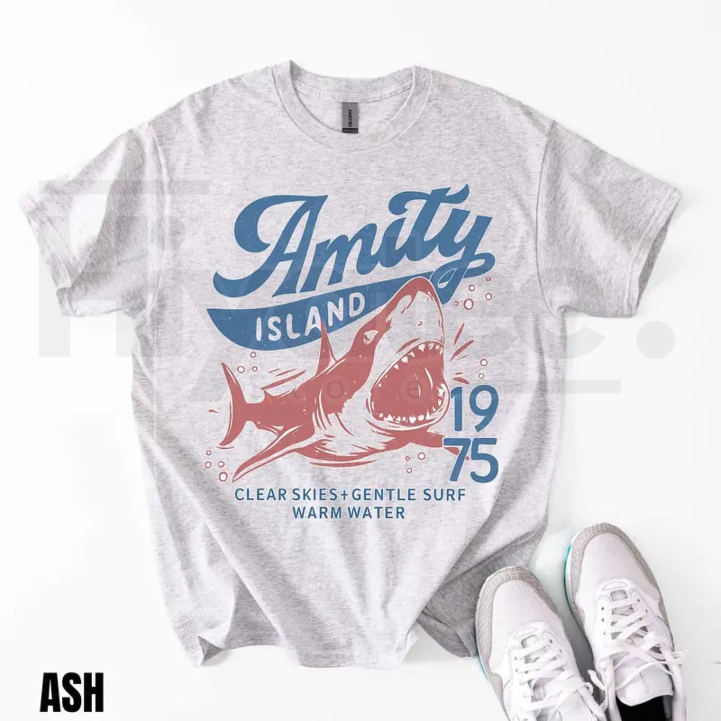 "Amity Island 1975" – Retro Movie Inspired Beach Graphic Top
