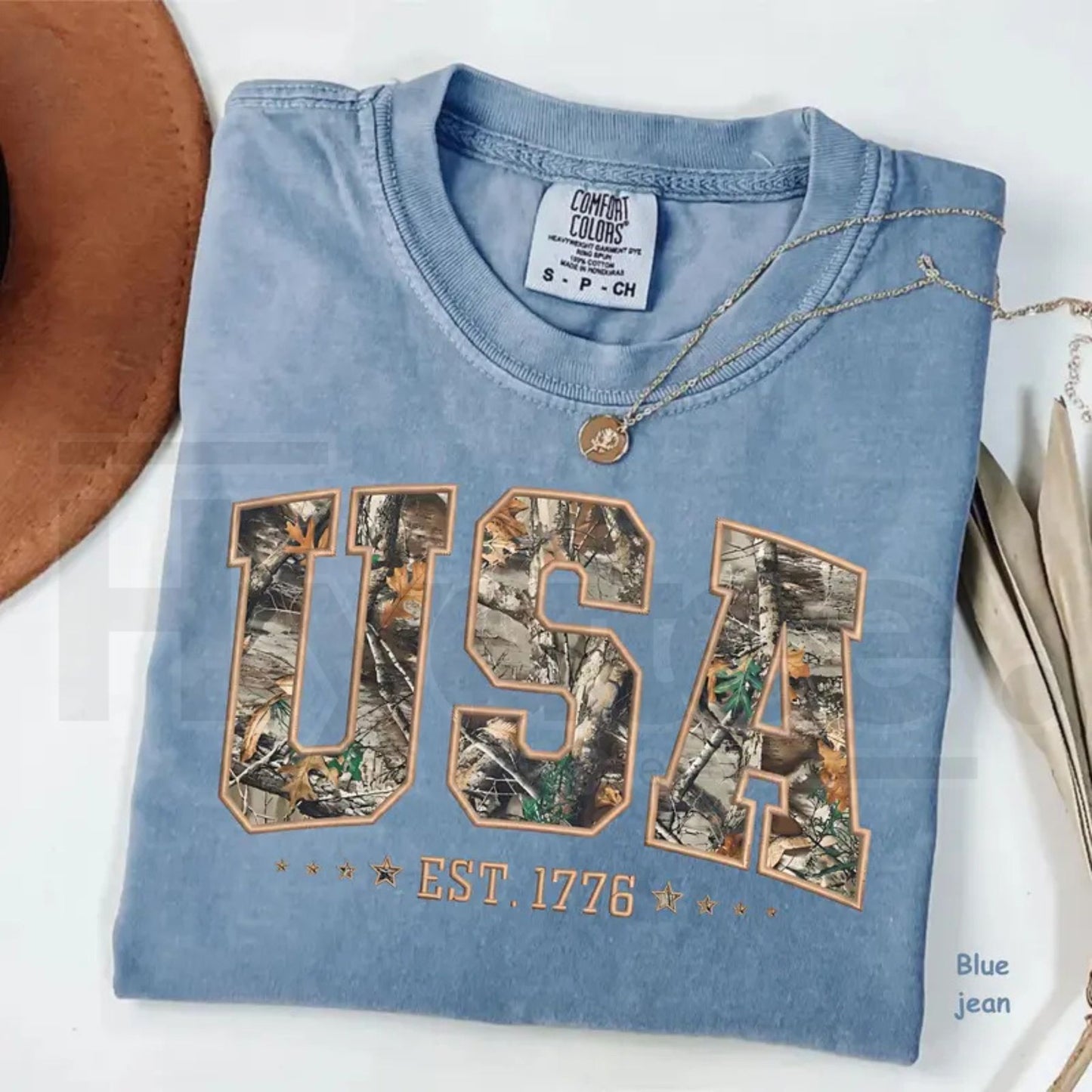 Comfort Colors Camo USA T-Shirt – Retro Patriotic 4th of July Graphic Tee, USA Hunting Tee & Pride Gift for Women