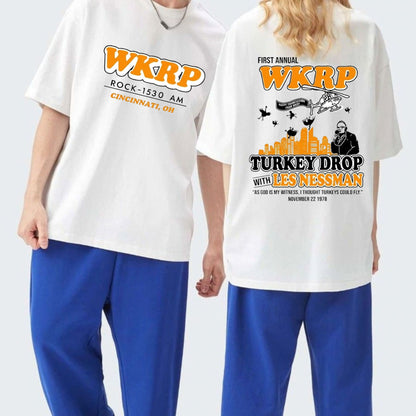 WKRP Turkey Drop Thanksgiving T-Shirt – Retro Les Nessman 1978 TV Comedy Graphic Tee