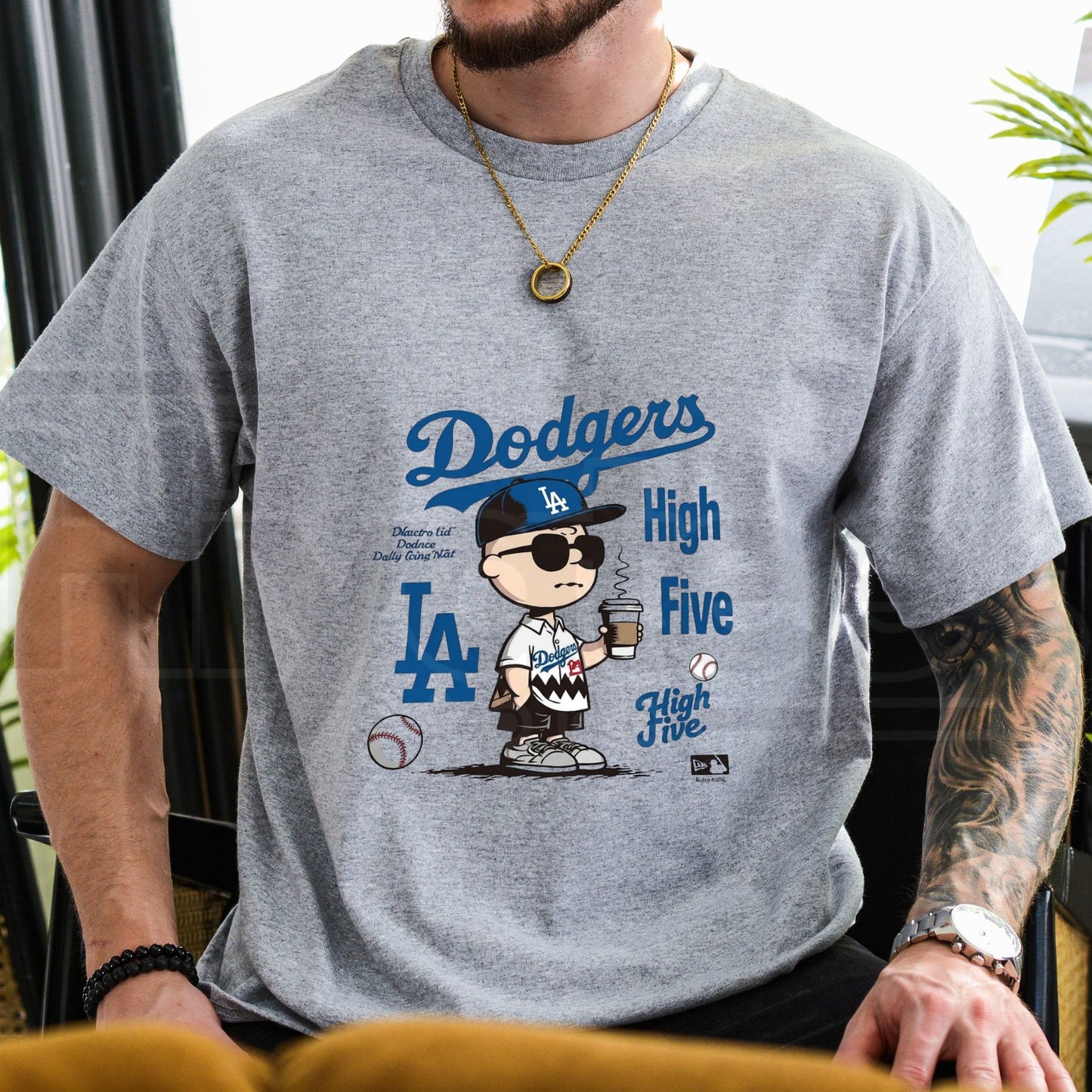 "Chillen’ in LA" – Charlie Brown Dodgers Coffee Graphic Top
