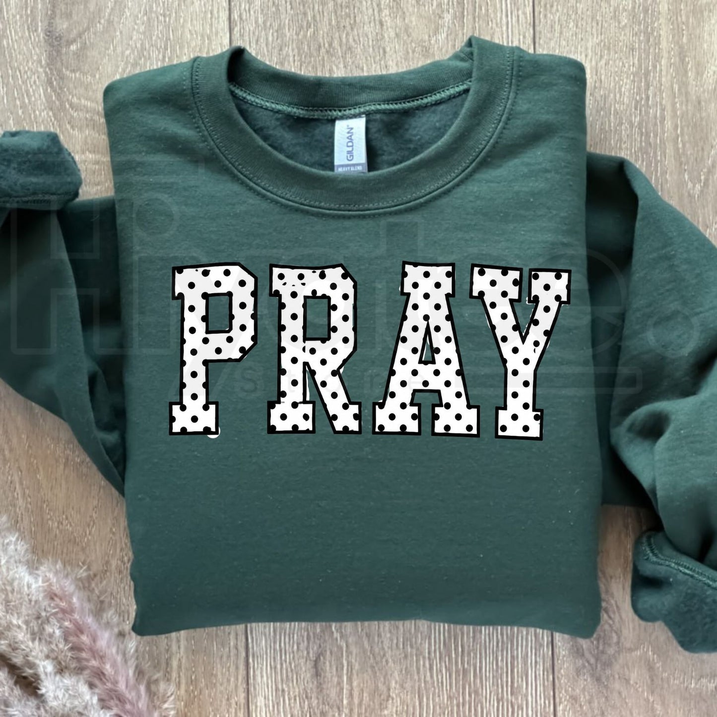 Women's Oversized PRAY Graphic Sweatshirt