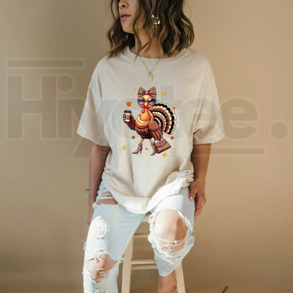 Women's Leopard Turkey Drinking Coffee T-Shirt – Festive Thanksgiving Day Graphic Tee