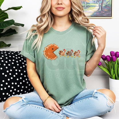 Comfort Colors Pumpkin Pacman T-Shirt – Funny Thanksgiving & Turkey Day Tee