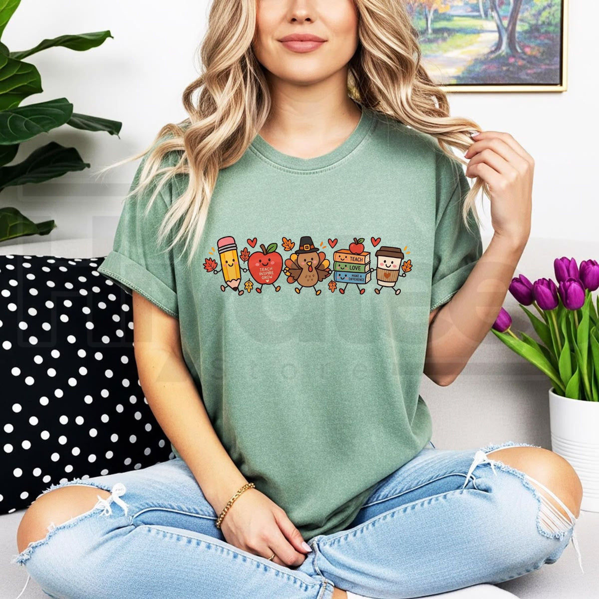 Comfort Colors Thanksgiving Teacher T-Shirt – Autumn Doodle Classroom Tee
