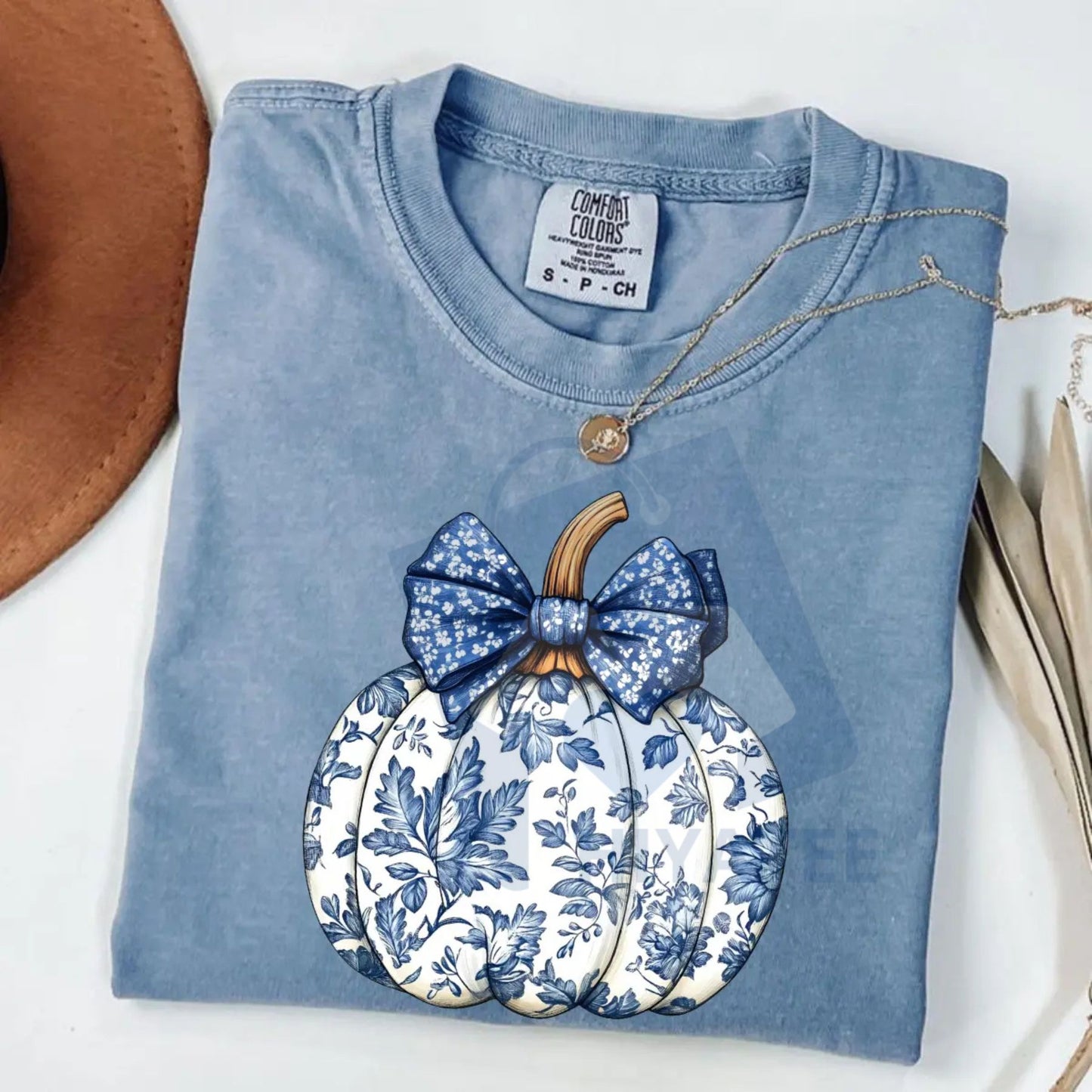 Comfort Colors Chinoiserie Pumpkin Shirt – Blue Floral Pumpkin Tee, Coquette Halloween & Thanksgiving Top, Women's Fall Crewneck
