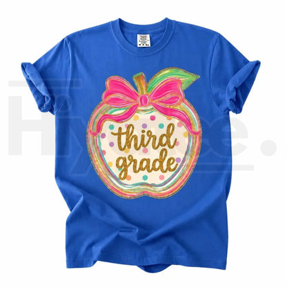 Comfort Colors Pink Gingham Apple Teacher Shirt – Preppy Back to School Tee for Pre-K to 4th Grade