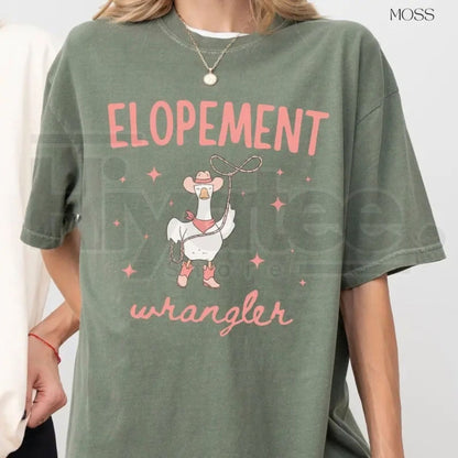 Comfort Colors® Elopement Expert T-Shirt – Funny ABA Therapist, BCBA, RBT & SPED Teacher Goose Humor Tee