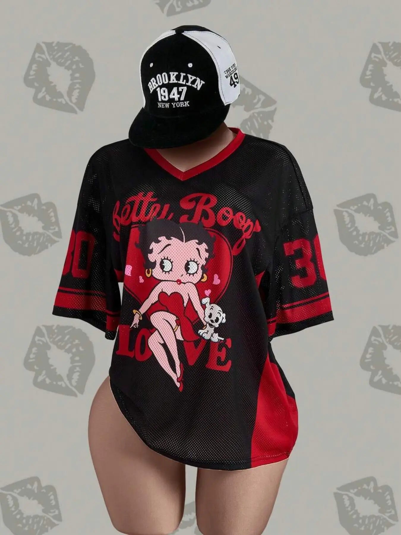 Streetwear Hip-Hop Mesh V-Neck Retro Doll T-Shirt