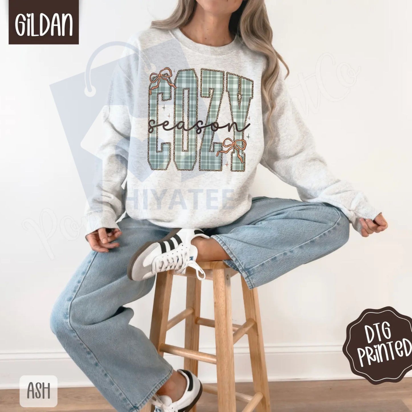 Plaid Cozy Sweatshirt: Trendy Women's Winter Sweater, Warm Flannel Aesthetic Pullover, Cozy Plaid Crewneck