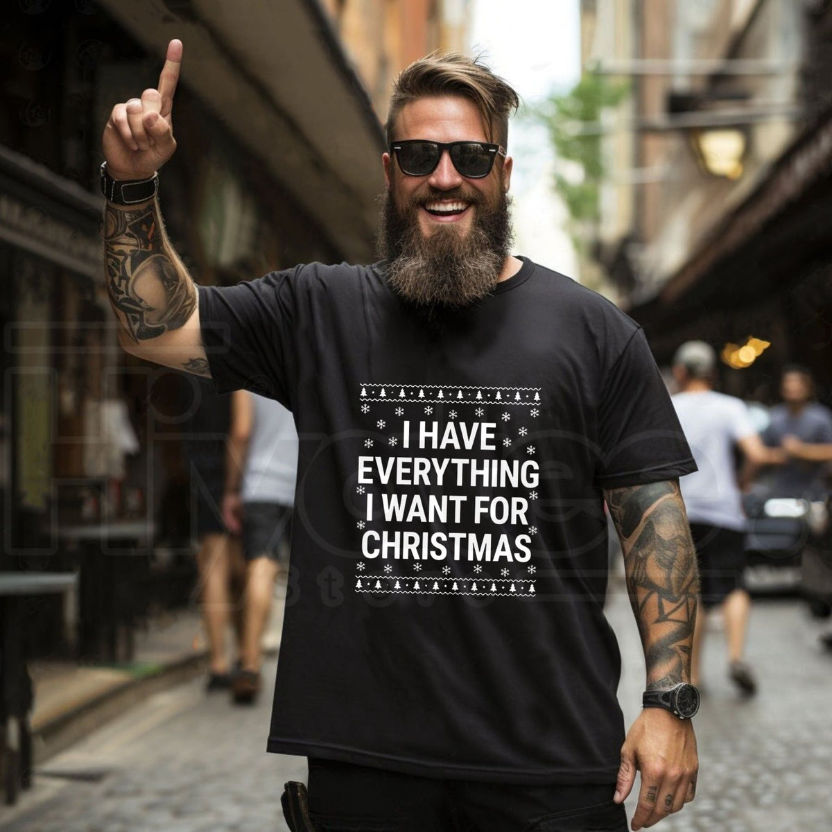 I’m Everything Christmas T-Shirt – Funny Holiday Couple Tee