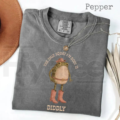Comfort Colors® The Only Squat I'm Doin' Is Diddly Shirt – Funny Cowboy Frog Western Tee, Sarcastic Lazy Gym Shirt
