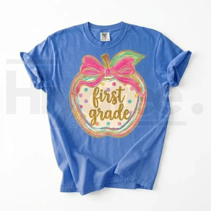 Comfort Colors Pink Gingham Apple Teacher Shirt – Preppy Back to School Tee for Pre-K to 4th Grade