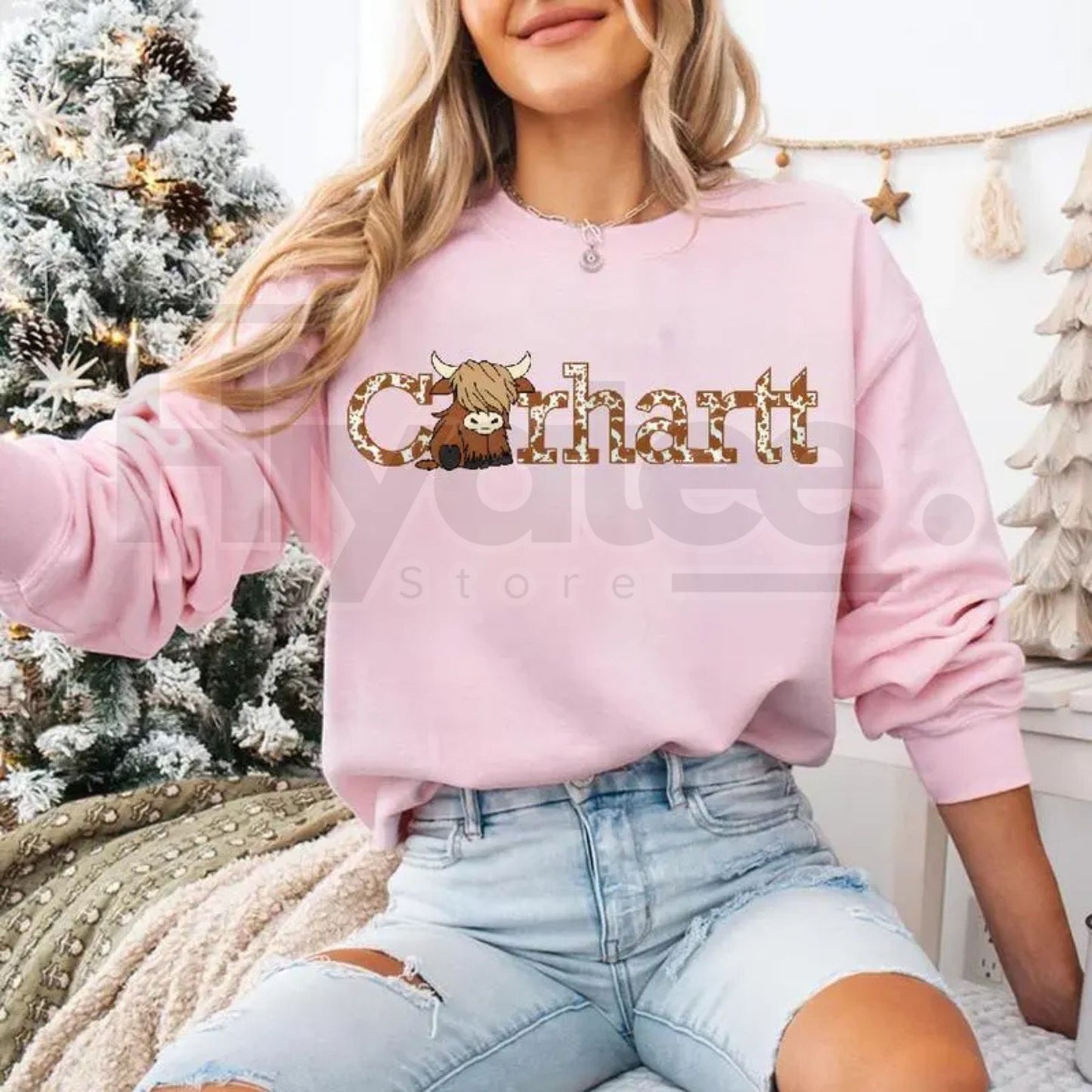 Highland Cow Sweatshirt: Cute Western Graphic Pullover for Women, Cozy Gift for Her Animal Lover, Country Farm Style Top