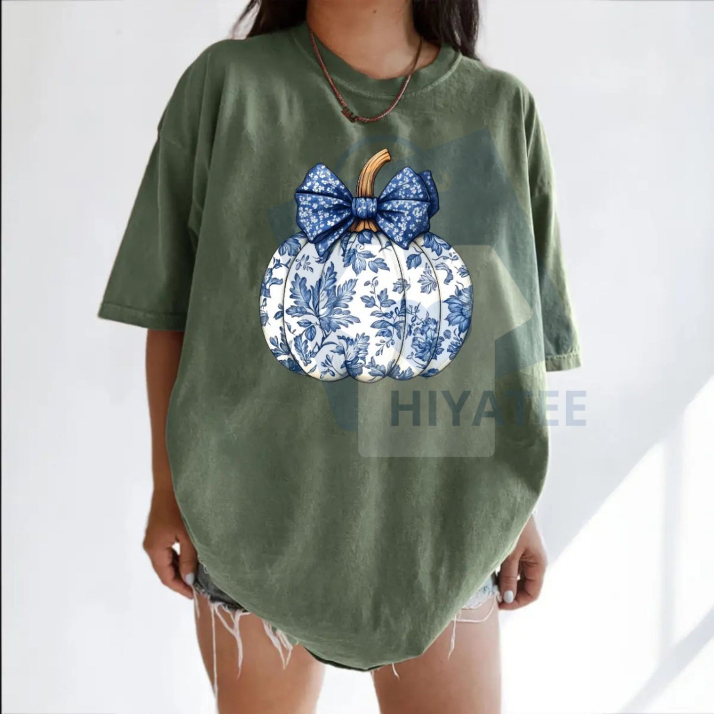 Comfort Colors Chinoiserie Pumpkin Shirt – Blue Floral Pumpkin Tee, Coquette Halloween & Thanksgiving Top, Women's Fall Crewneck