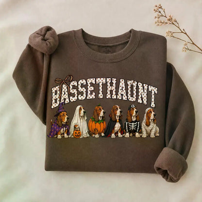 Dark Chocolate 30+ Halloween Dog Breeds Sweatshirt – Spooky Season Dog Mom Crewneck, Cozy Autumn Dog Lover Pullover