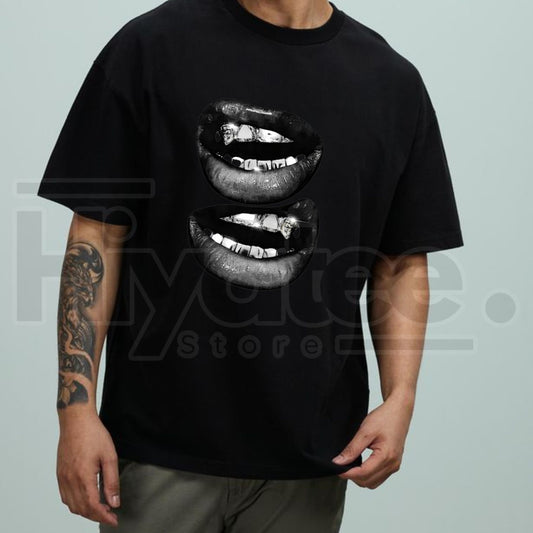 "Bold Mouth" Fashionable Garment-Dyed – Streetwear Graphic Top - Hiyatee