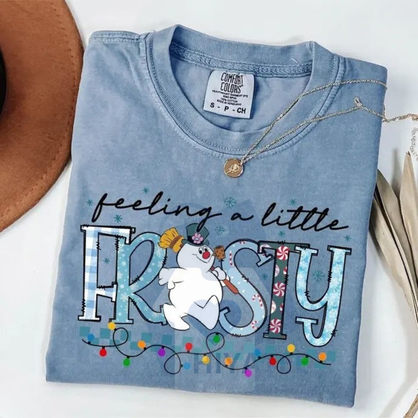 Comfort Colors "Feeling A Little Frosty" T-shirt – Cute Snowman Tee, Funny Winter Graphic Shirt, Christmas Gift Idea - Hiyatee