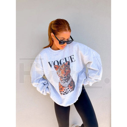 Fashion Leopard Graphic Top: Chic Animal Print Oversized Streetwear - Hiyatee