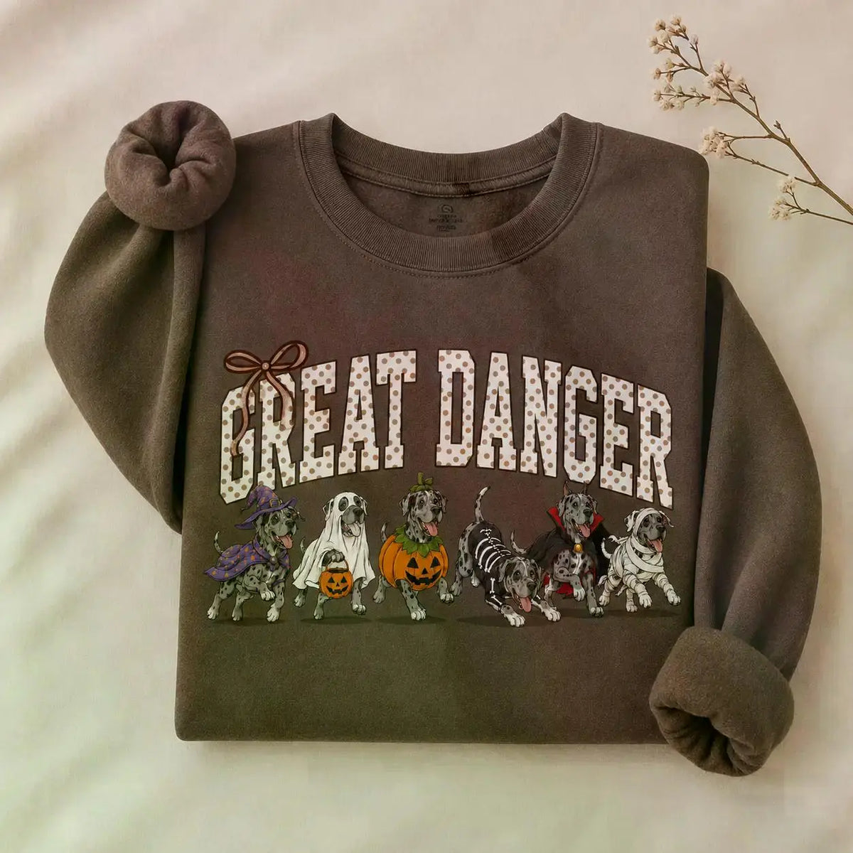 Dark Chocolate 30+ Halloween Dog Breeds Sweatshirt – Spooky Season Dog Mom Crewneck, Cozy Autumn Dog Lover Pullover