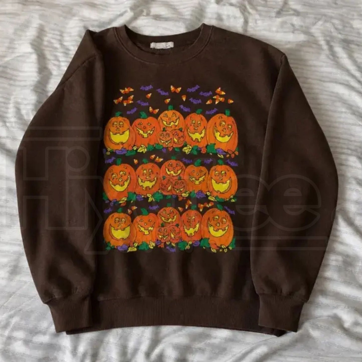 Halloween Pumpkin Graphic Sweatshirt – Cute Spooky Autumn Crewneck, Unisex Fall Pullover - Hiyatee