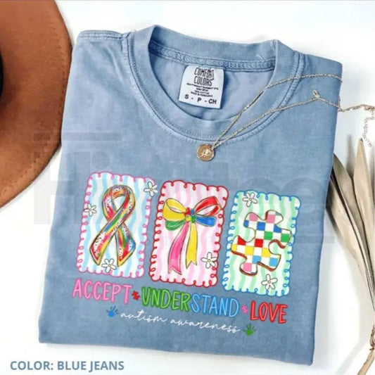 HappyShift - Comfort Colors® Autism Accept, Understand, Love T-Shirt – Autism Mama Bow Graphic Tee - Hiyatee