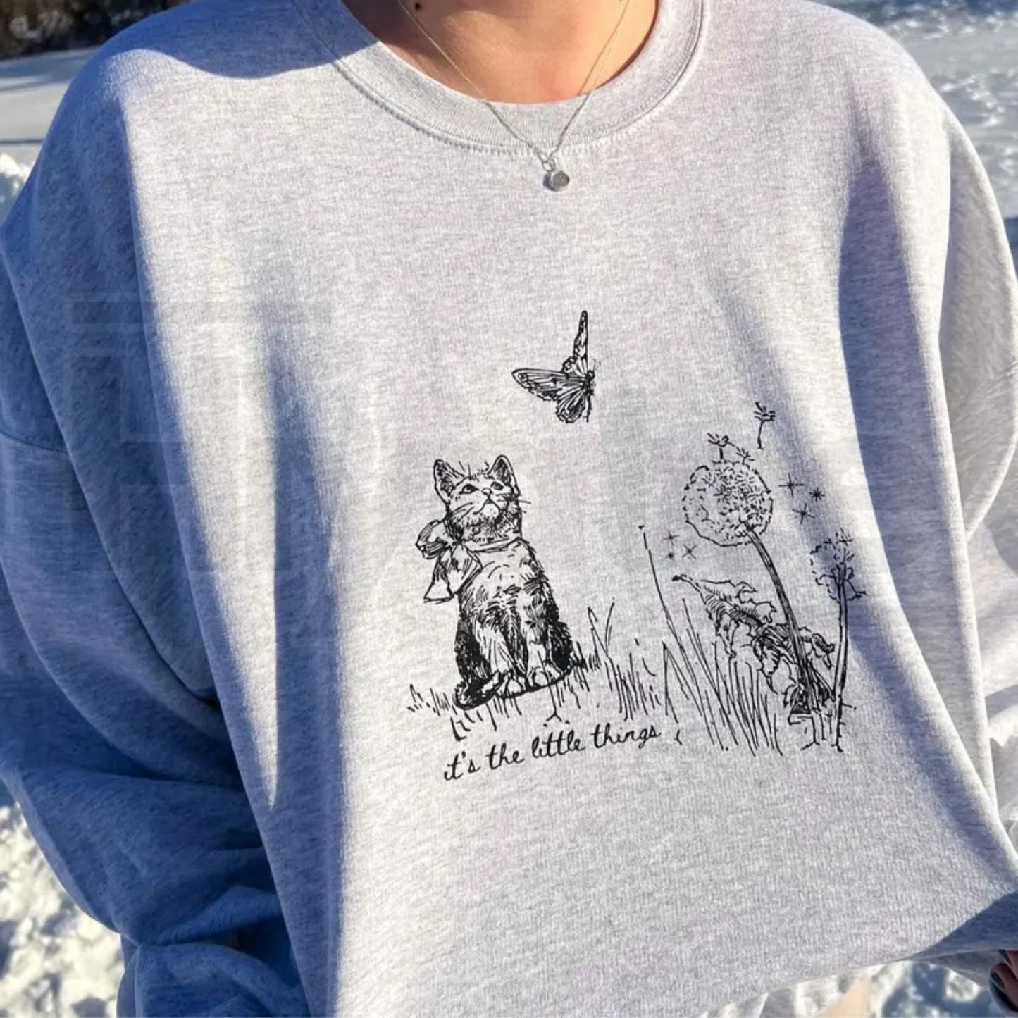 Little Things Sweatshirt: Cute Cat & Nature Crewneck Casual Trendy Pullover - Hiyatee