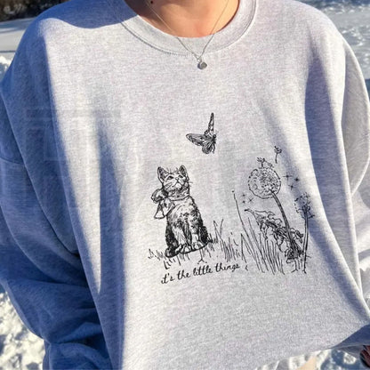 Little Things Sweatshirt: Cute Cat & Nature Crewneck Casual Trendy Pullover - Hiyatee